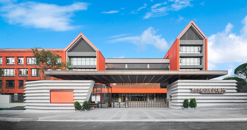 贵阳市南明区建华实验小学实景图.jpg