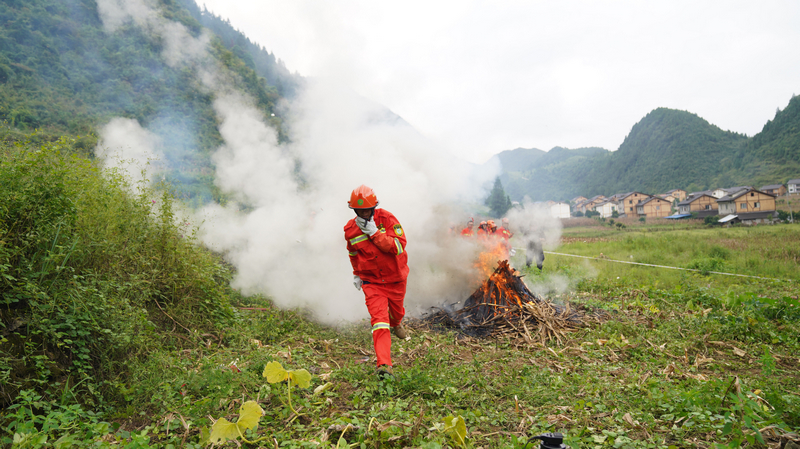 9月19日麻阳河保护区森林防灭火扑救演练现场。