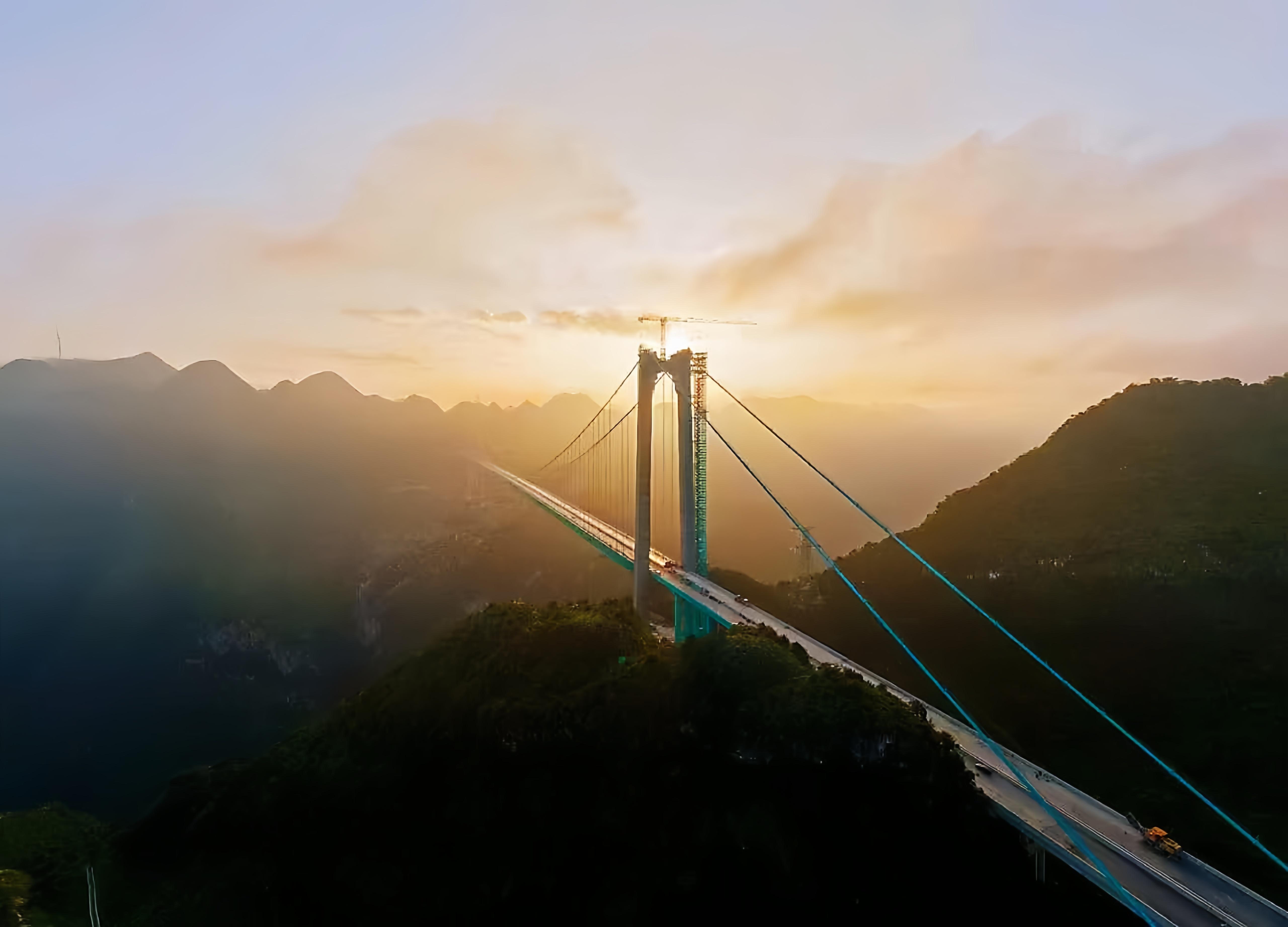 花江峽谷大橋全景。貴州省六安高速公路有限公司供圖