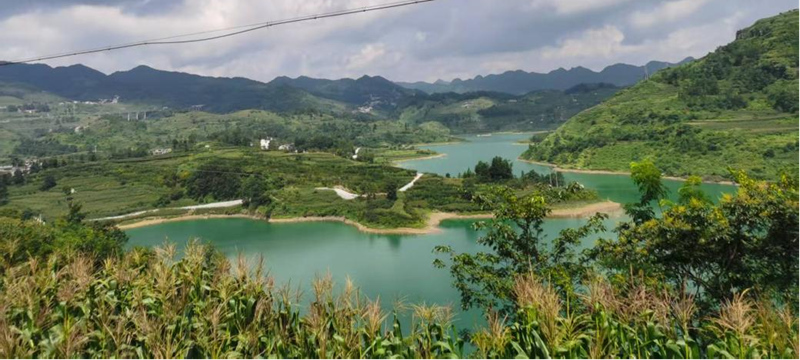 锦钟村好山好水好田美景。丁杰帏摄