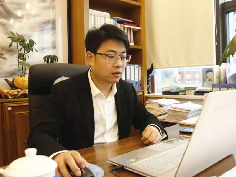 2、刻苦學習。.jpg