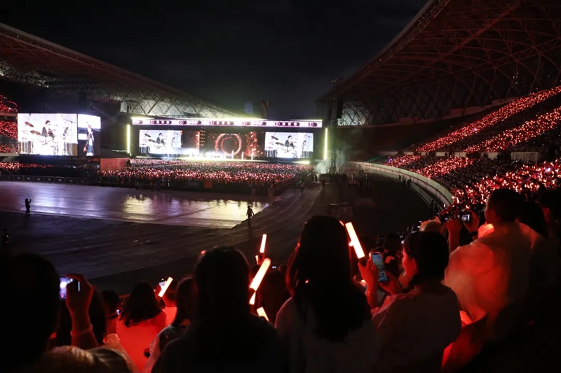 8、 2025“潮流天后超級演唱會”貴陽站現場 。觀山湖區融媒體中心供圖.jpg