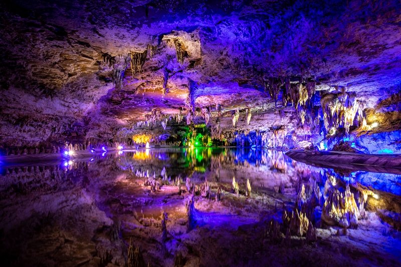 3 圖為雙河洞一角.jpg