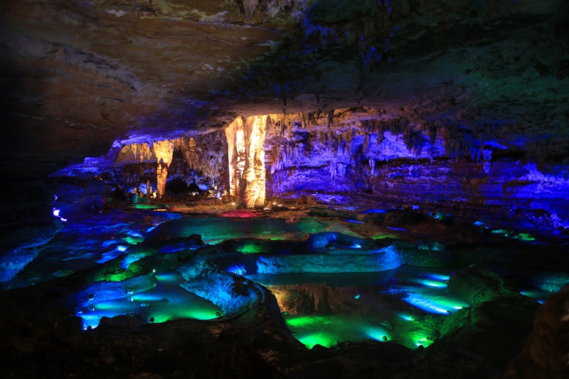 5 圖為雙河洞一角.jpg