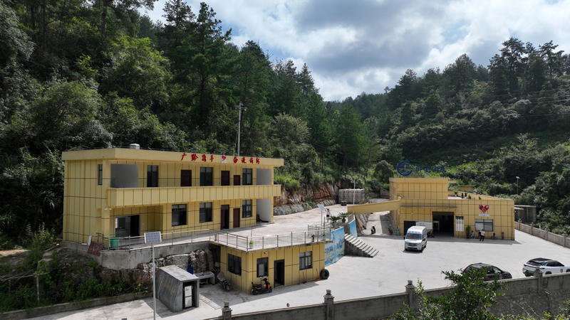 石龙沟水厂生产基地近照。