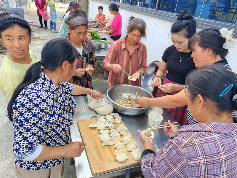 包饺子.jpg