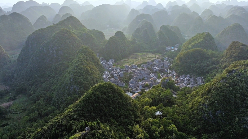 1 图为中国传统村落镇宁高荡村.jpg