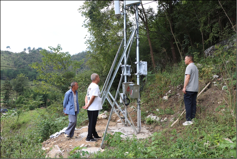 新基站开通！独山县仁等村立纳组通信信号“满格” (1)