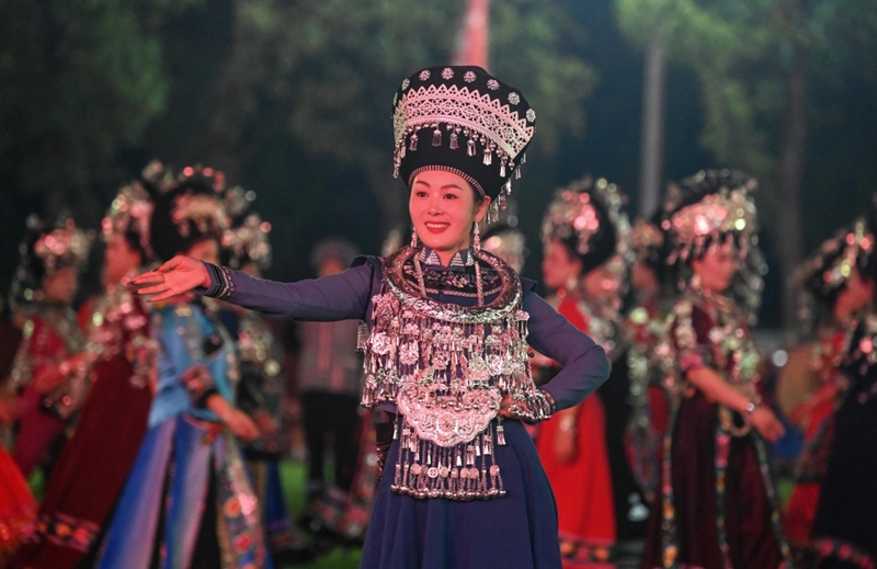 时装秀表演。谢慧芳 摄.jpg