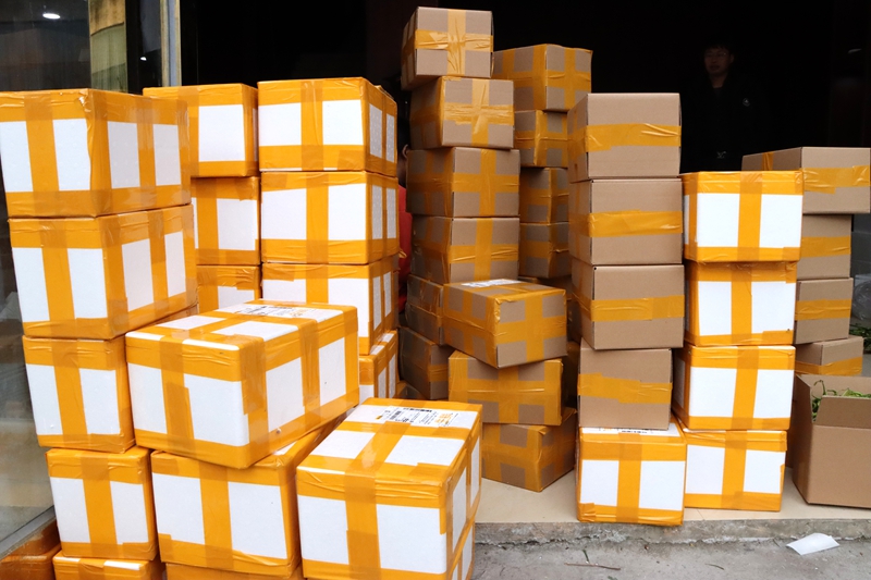 独山“村播”打通农货出村“最后一公里” 。