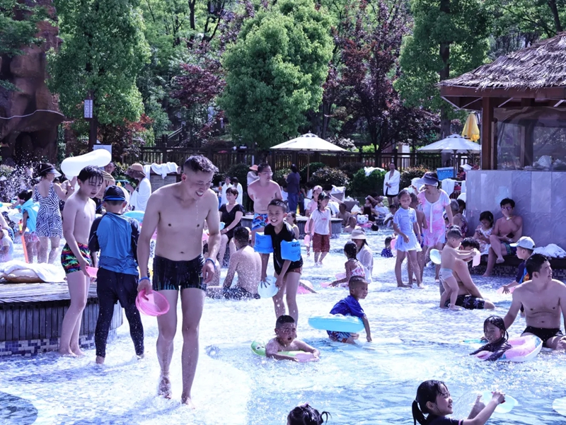 息烽南山天沐温泉。