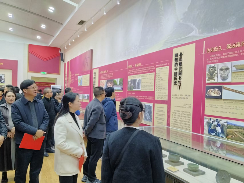 參觀主題館。陳湘飚攝