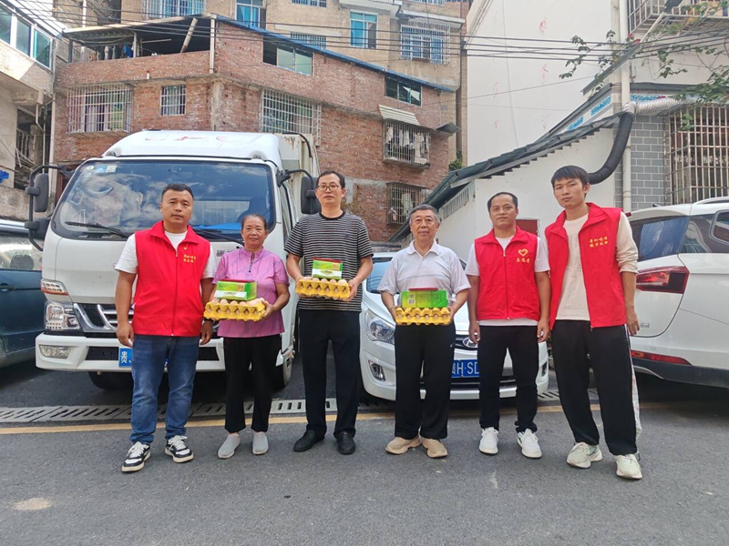 沿江社區舉行“紅黑榜”評比活動.jpg