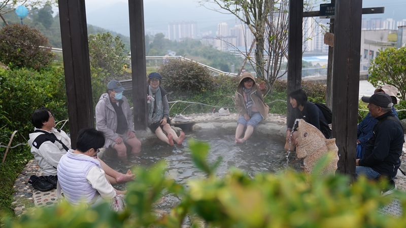 思南暖服务+特色味，绘温泉魅力。