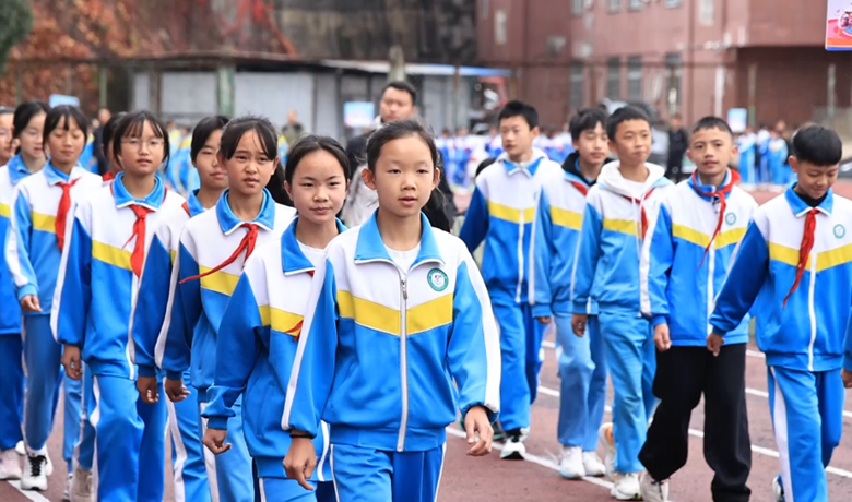 贵州独山：24所学校1100余名运动员逐梦运动场
