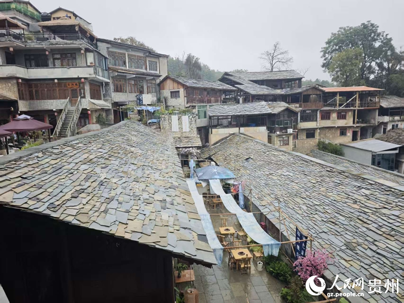 花溪镇山村。人民网 龙章榆 摄