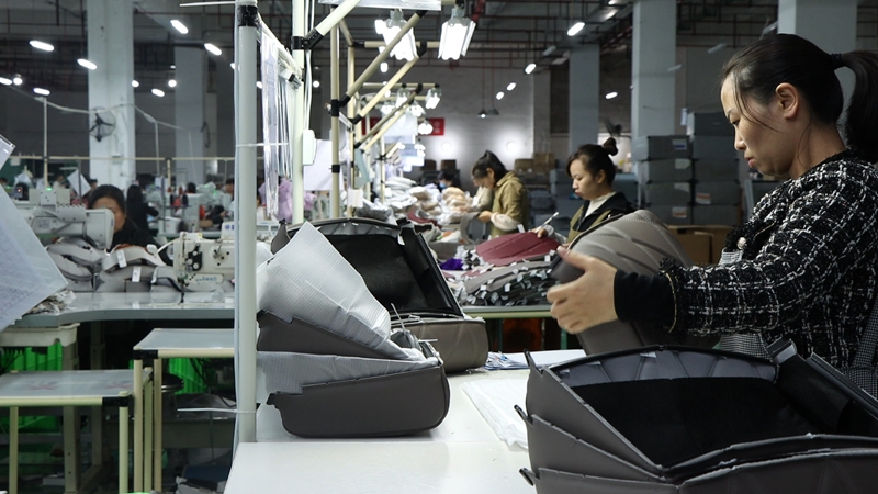 2、位于娄山关经开区的遵义森永科工有限公司的生产车间。