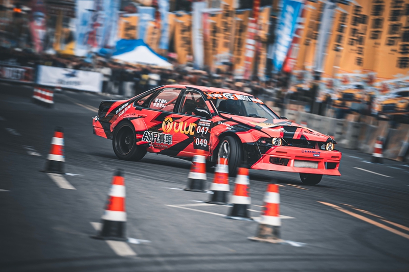 激烈的比赛现场。