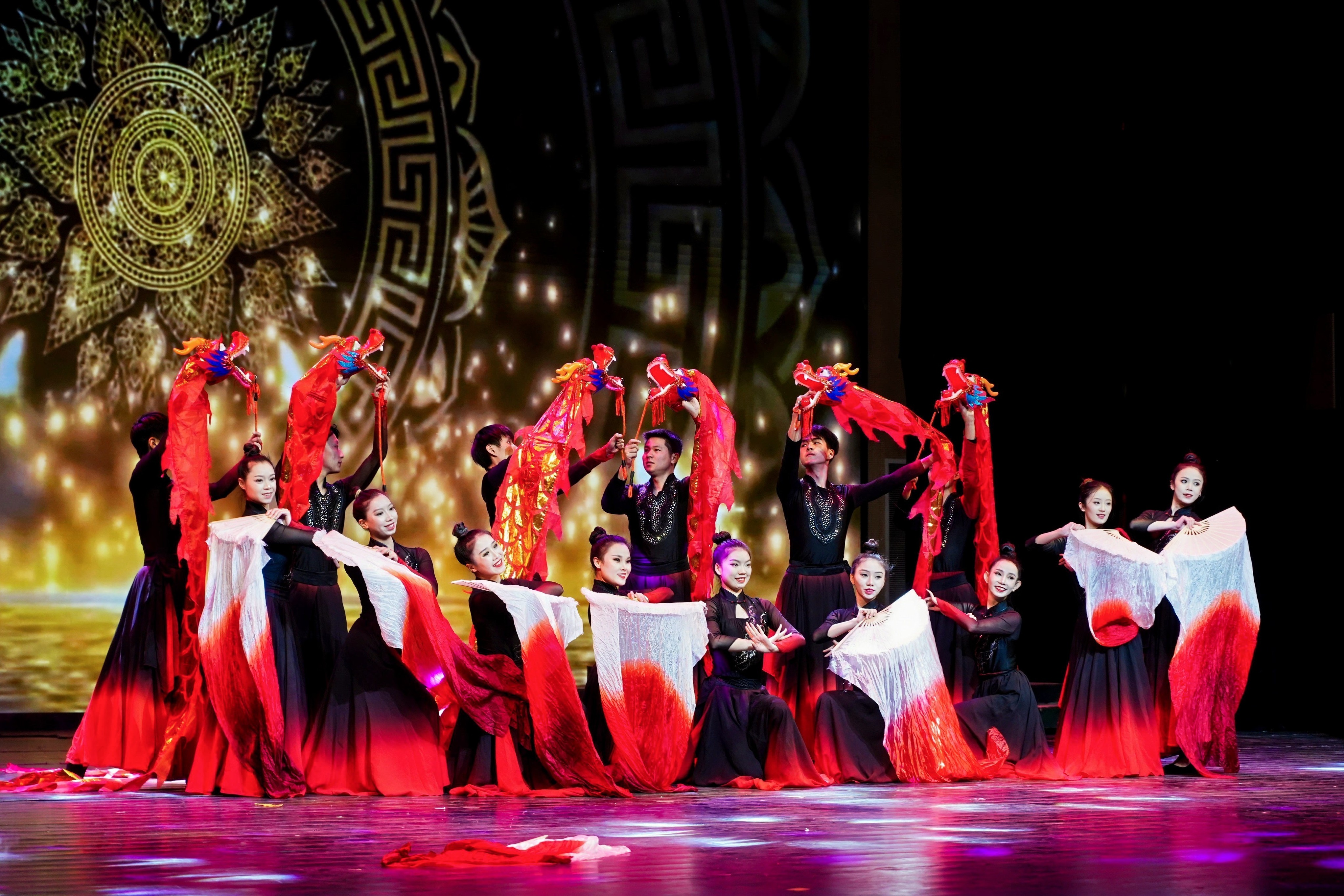 2.启动仪式歌舞表演