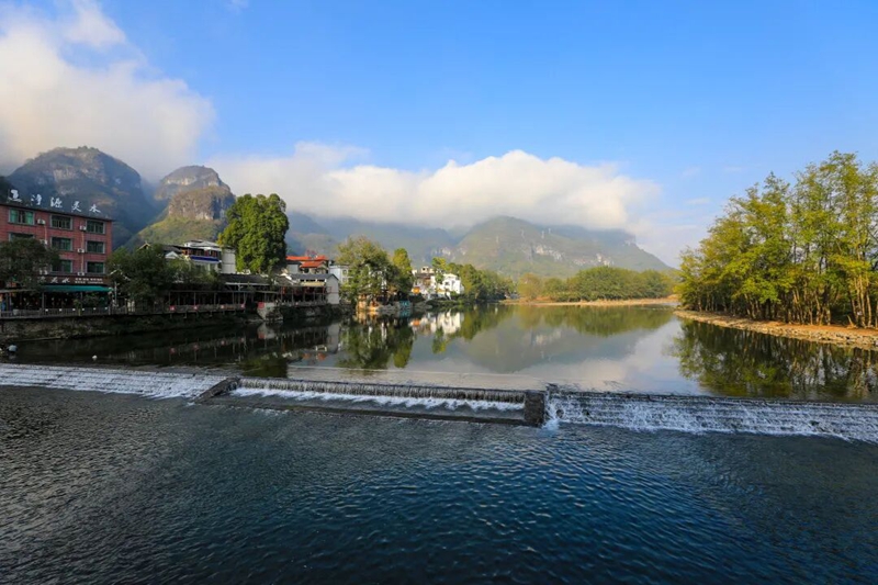 江口守好梵净屏障 厚植绿色家底，书写生态文明建设生动答卷。李鹤摄