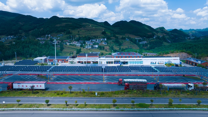 5、毕威高速旱莲花服务区。