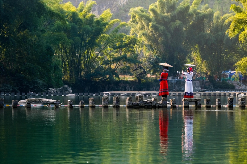 冬日暖阳下的罗甸县大小井省级风景名胜区。