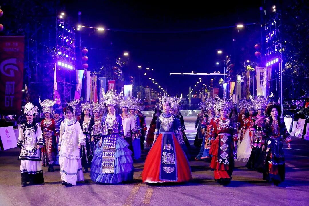 “世遺征途·森氧馳行”村GT超級體育之夜人氣爆棚。