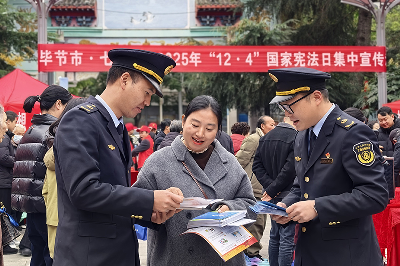 讲解法律知识。