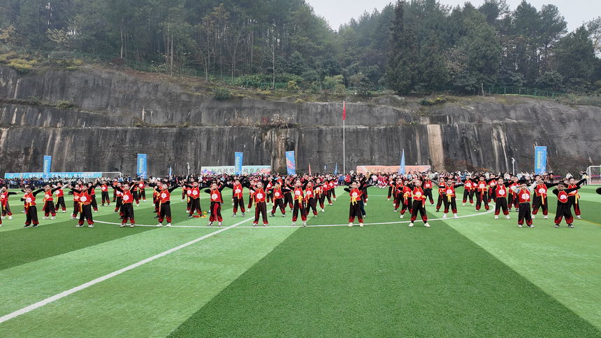 精彩的节目表演。