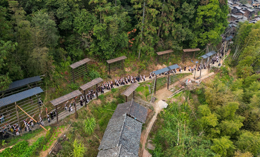 岜沙苗寨芦笙节。