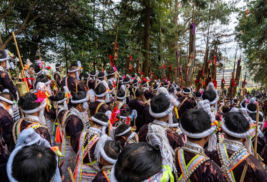 岜沙苗寨芦笙节。