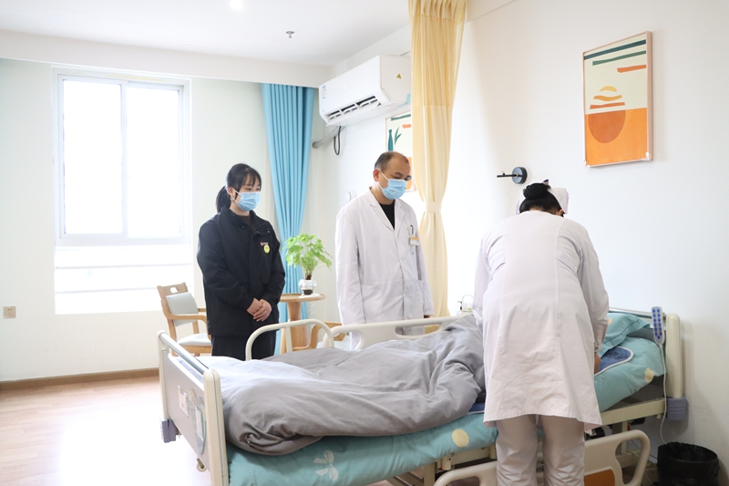 强化养老服务&nbsp;托起老年人“稳稳的幸福”。