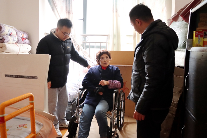 小改造、大温暖 独山县为特殊困难老年人筑牢居家安全网。