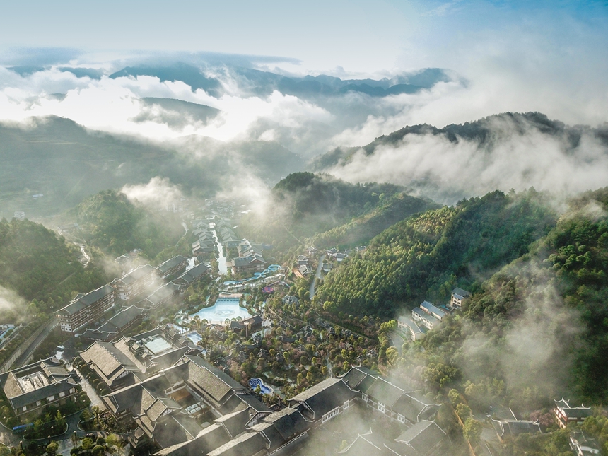 剑河仰阿莎温泉小镇全景。剑河县融媒体中心供图