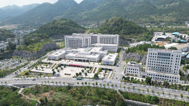 思南县人民医院。