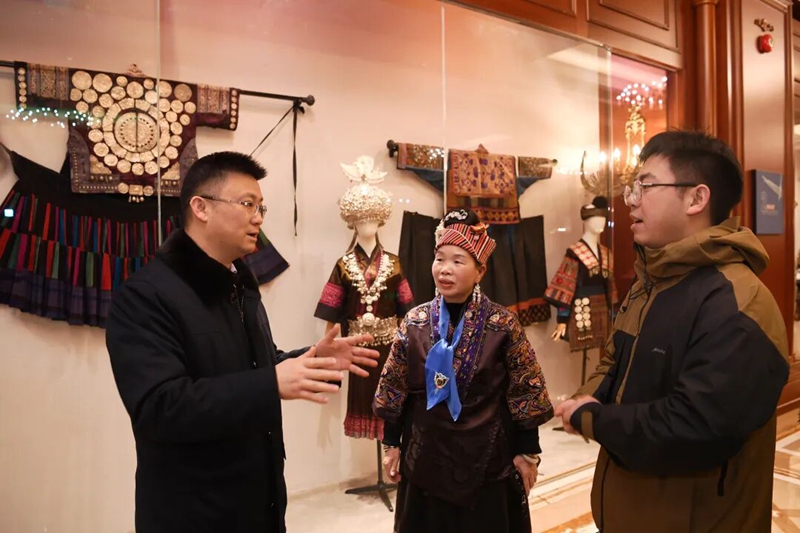 2 调研花果园国际文化艺术交流中心场馆开放准备情况