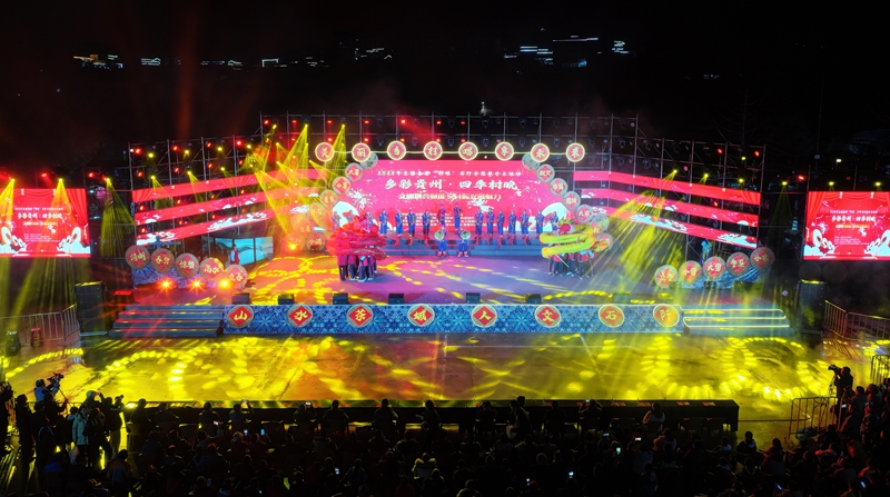 “村歌”“村晚”活動航怕圖。