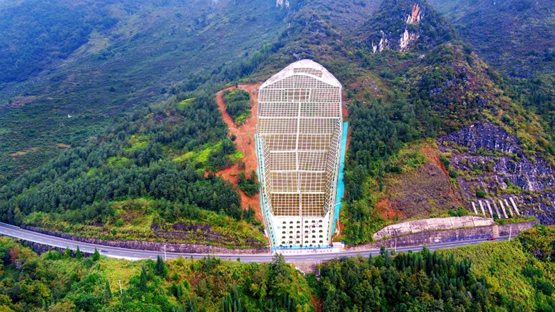 1 图为S215清水铺至安龙线K328+500～K329+500段灾毁恢复重建项目。王建霞 &nbsp; 摄.jpg