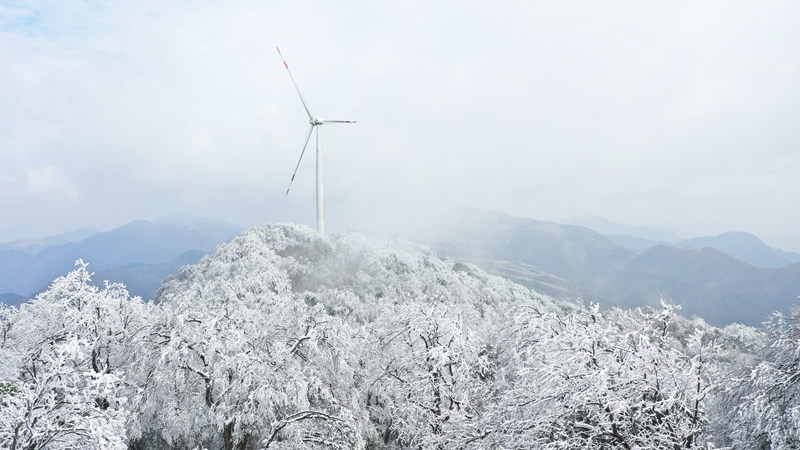1月6日，在貴州省劍河縣南哨鎮老山界拍攝的霧凇景觀。 
