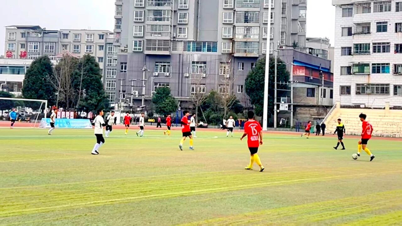 图为比赛现场。