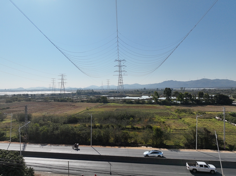 廣東500千伏陸豐核電一期接入系統(tǒng)工程施工（標(biāo)段三）率先進(jìn)入架線施工階段