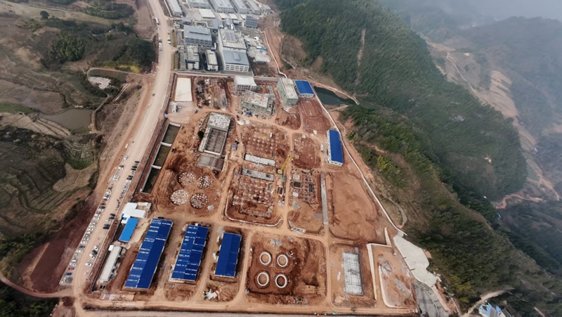 1 圖為貴州力高新材料科技有限公司項目加速建設中。(瓮安縣委宣傳部供圖）.jpg