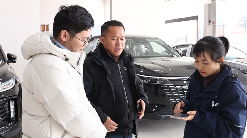 独山县多重优惠激活汽车消费市场。