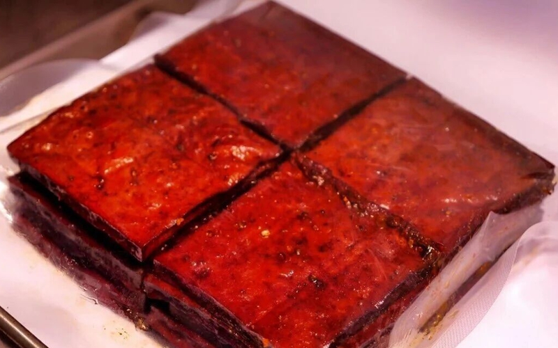 松桃水冲村：传承百年豆腐干俏销年货季。