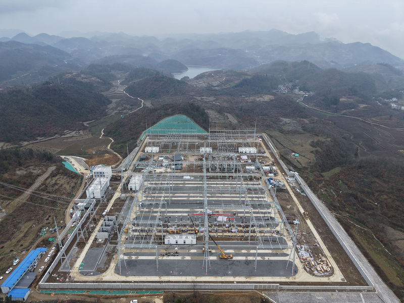 貴州電網500千伏務川輸變電工程正在加快建設。王檁攝