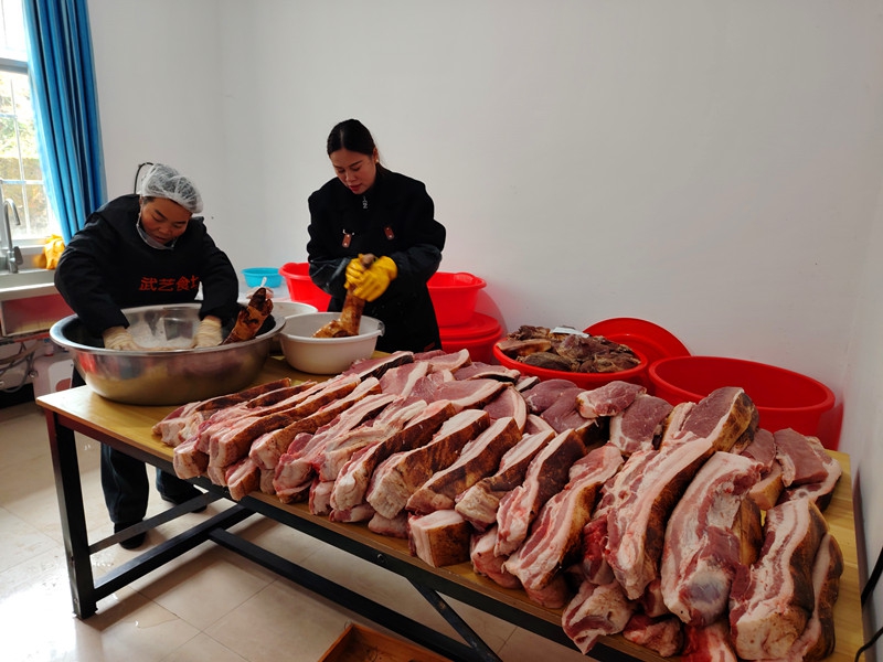 腌制臘肉。.jpg
