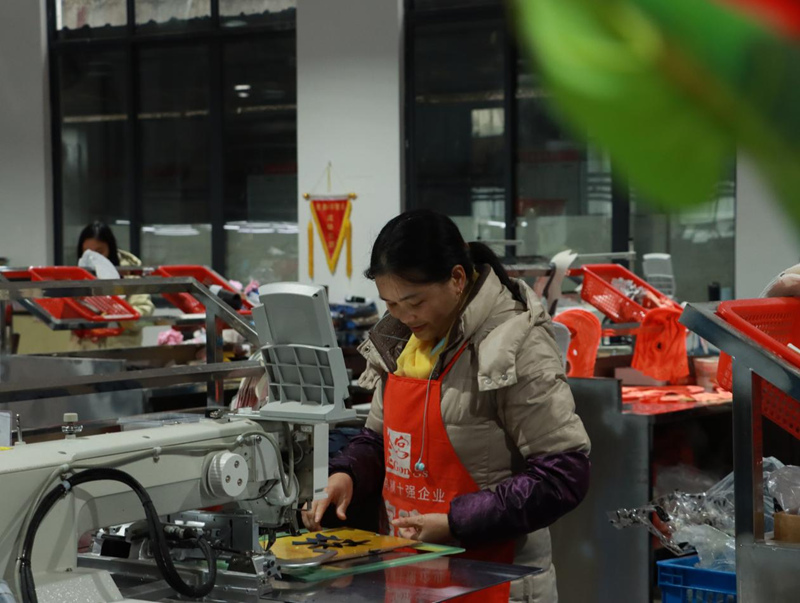 開足馬力趕訂單 凝心聚力沖首季。