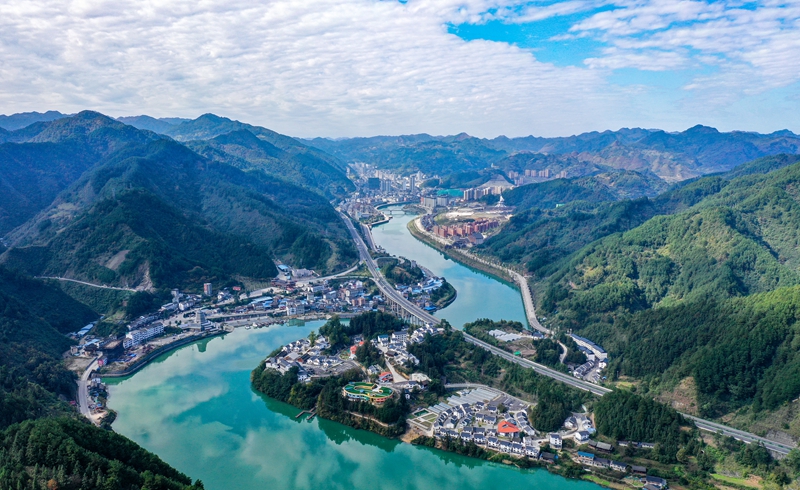 1-山水剑河城(无人机照片)。戴正国 摄