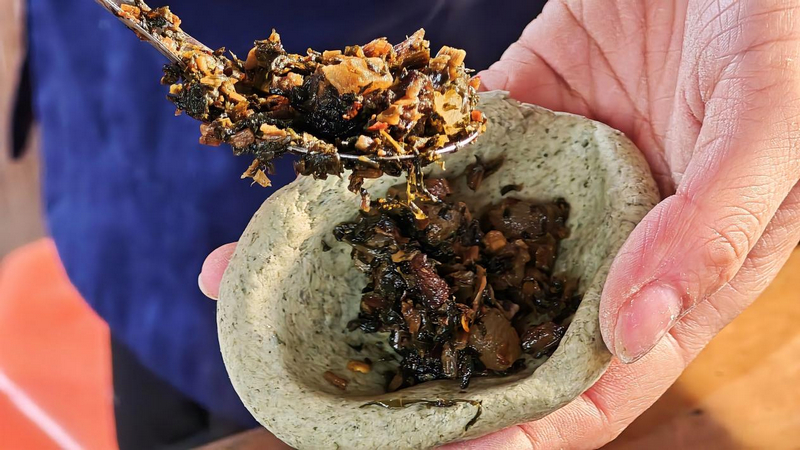 贵州玉屏：非遗棉菜粑飘香迎新春。