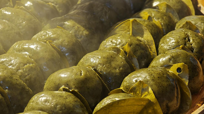 贵州玉屏：非遗棉菜粑飘香迎新春。